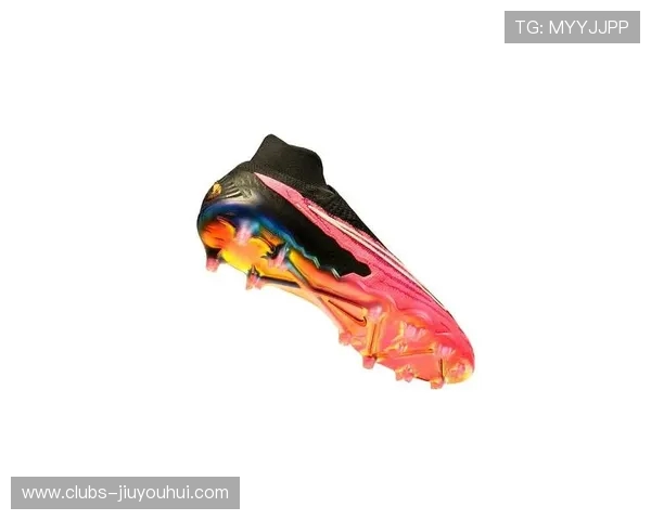 2025年最佳足球中场控球球鞋推荐 让你的控球技术更上一层楼