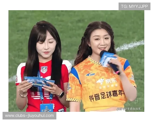 青春绿茵闪耀瞬间足球女孩以舞姿诠释运动之美